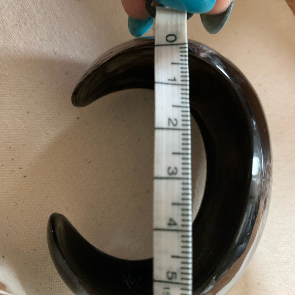Natural Buffalo Horn cuff - Picture 2 of 5